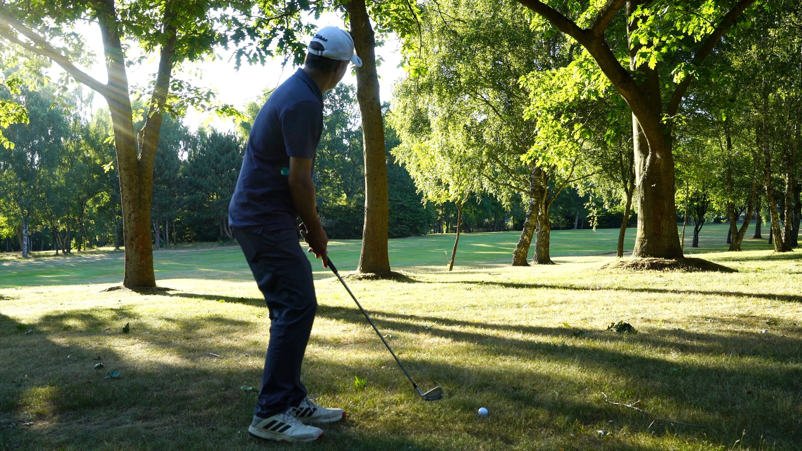 Was ist eigentlich ein Golfer? Eine leicht ironische Annäherung an das vielleicht schönste Elend der Freizeitwelt